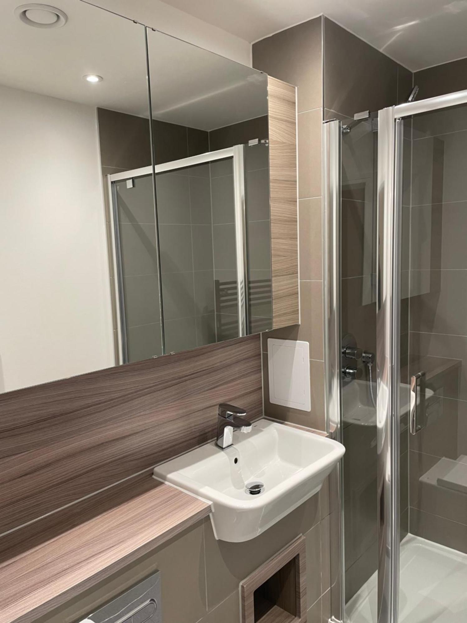 Luxurious 2 Bedroom Apartment Barking  Exterior photo
