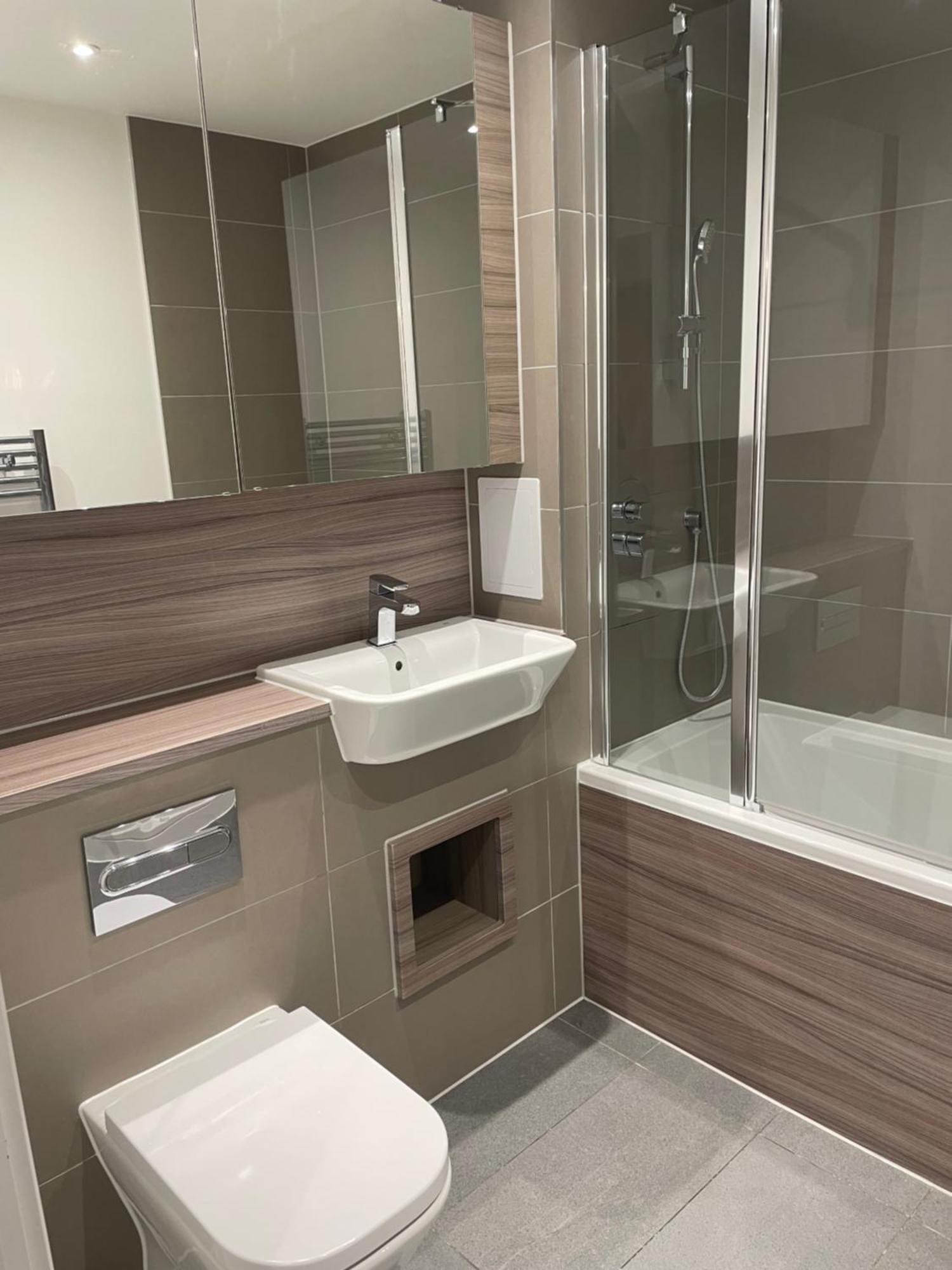 Luxurious 2 Bedroom Apartment Barking  Exterior photo